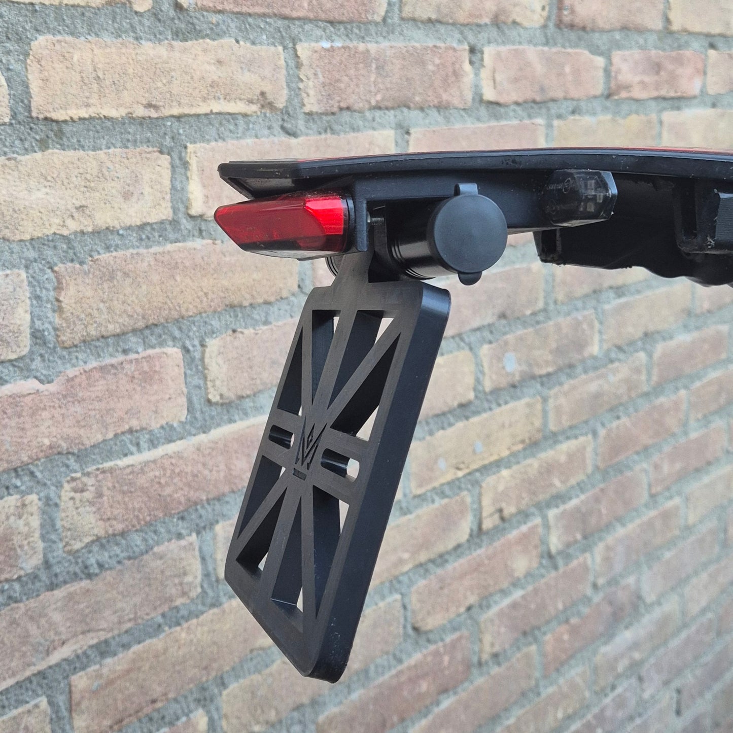 Removable License Plate Holder with Lock