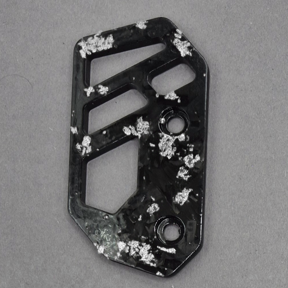 REAR BRAKE COVER | CARBON