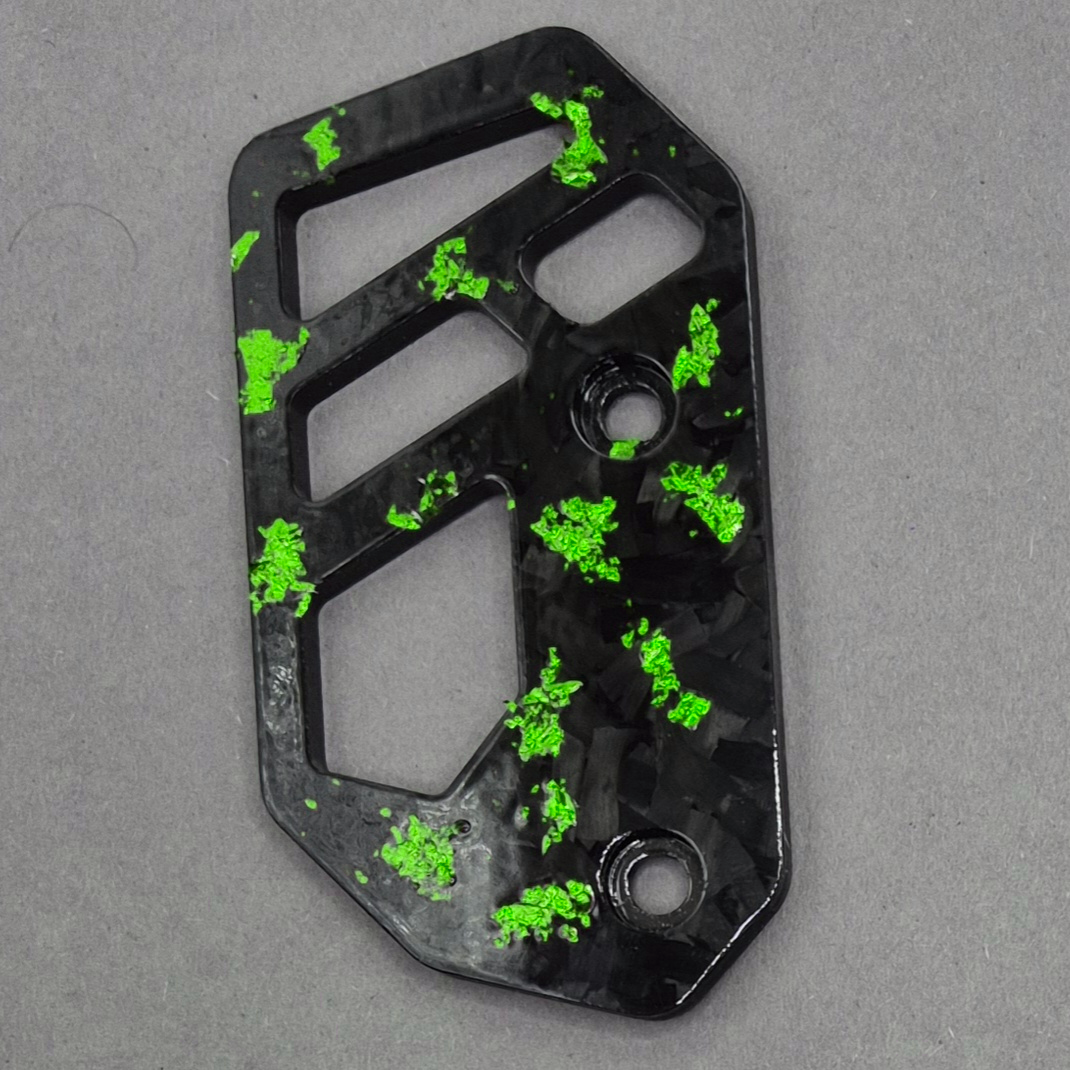 REAR BRAKE COVER | CARBON