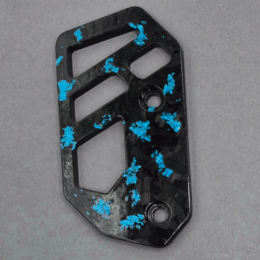 REAR BRAKE COVER | CARBON