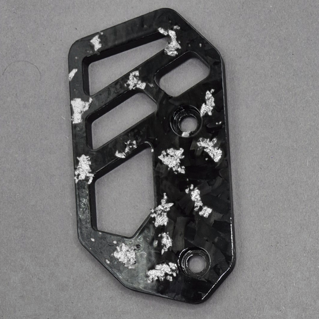 REAR BRAKE COVER | CARBON